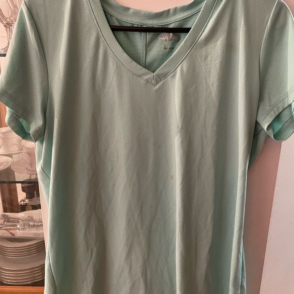 This real athletic shirt great for workouts